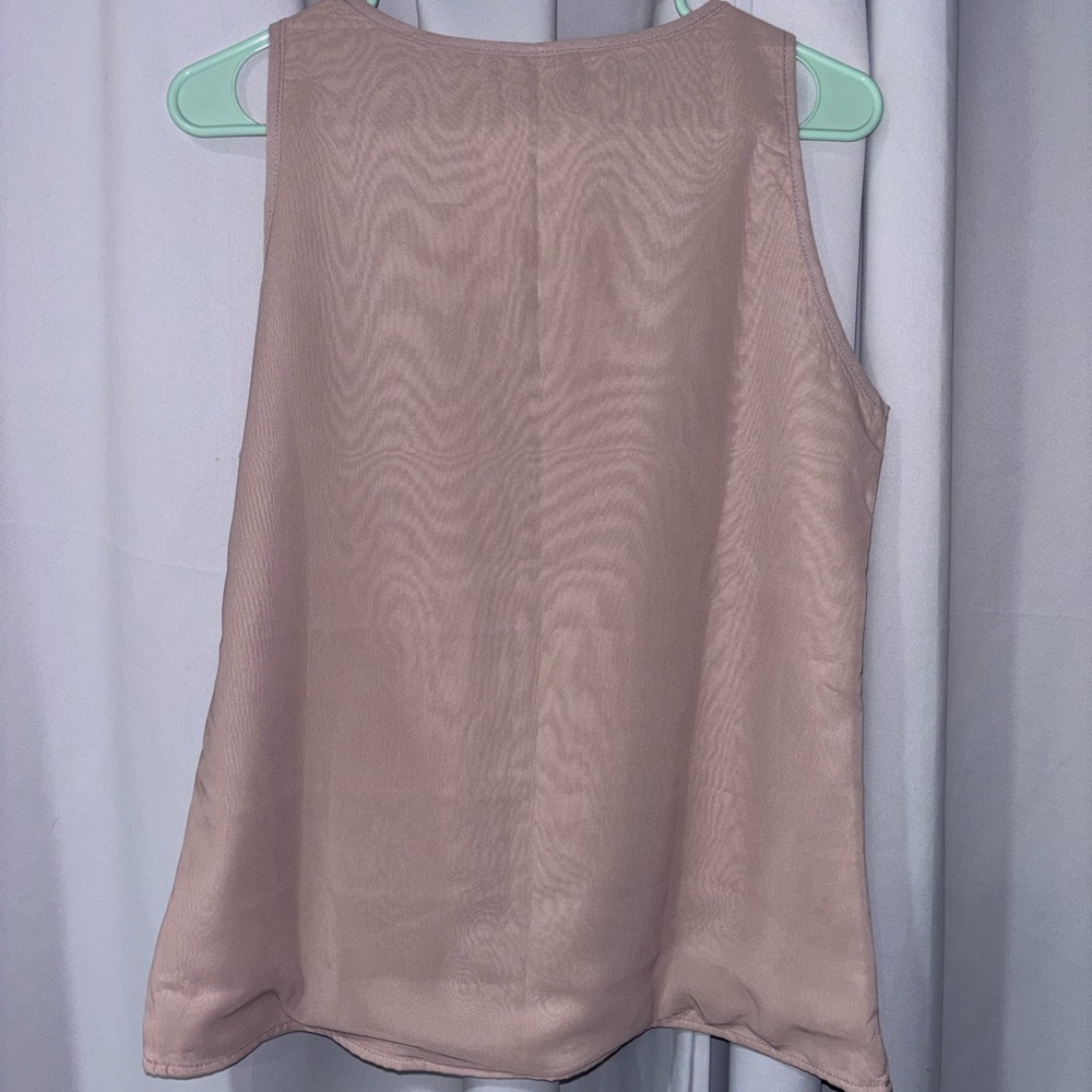 Elegant‎ Beige Sleeveless Top size small - Picture 2 of 3